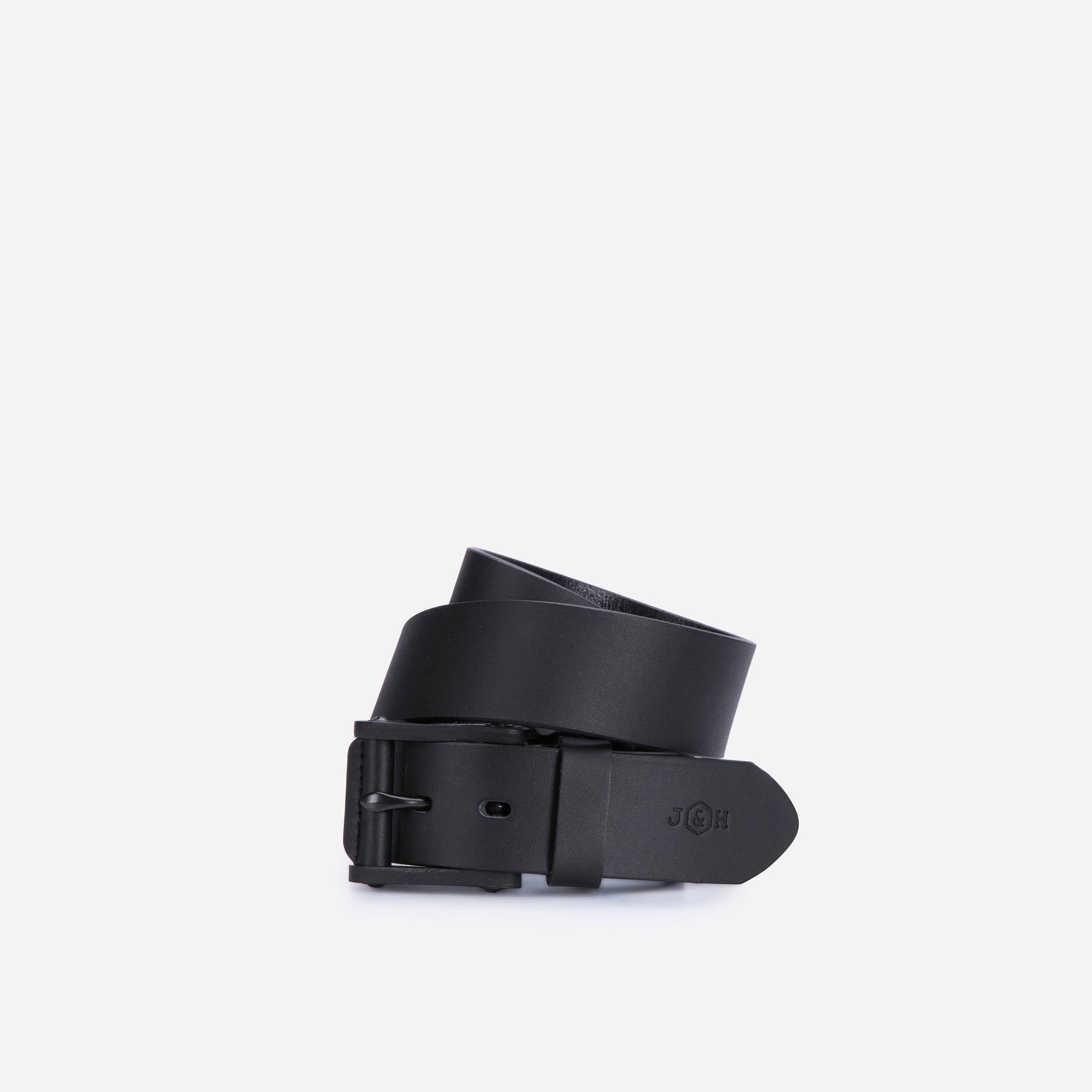 Leather Belt with Signature Buckle, Black,Belt,Jekyll & Hide,Black,32 Inch Waist, front view