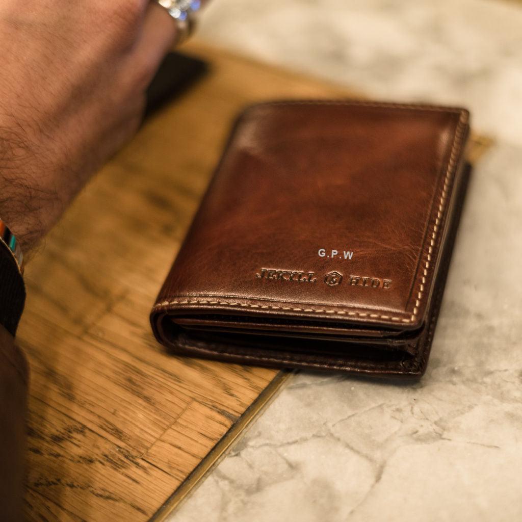 Large Bifold Wallet With ID Window - Jekyll & Hide