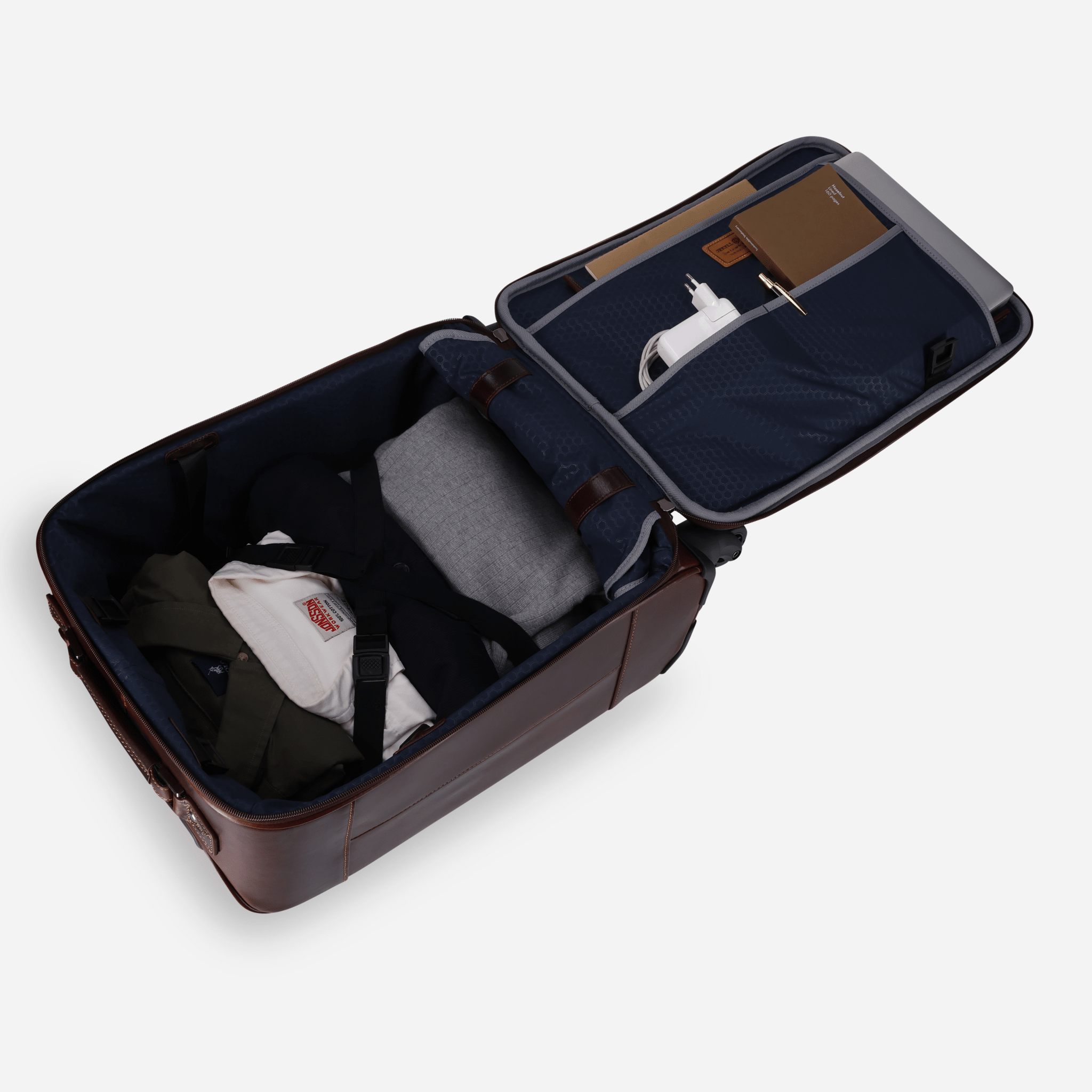 OXFORD Leather Carry-On in mocha - detail view