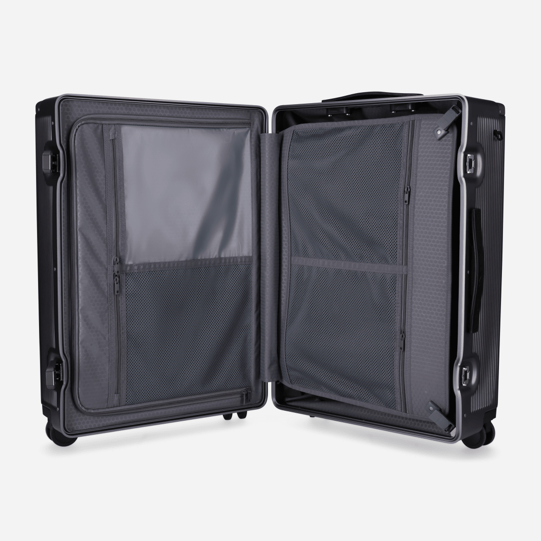 Medium Check-In 67cm (70 L)