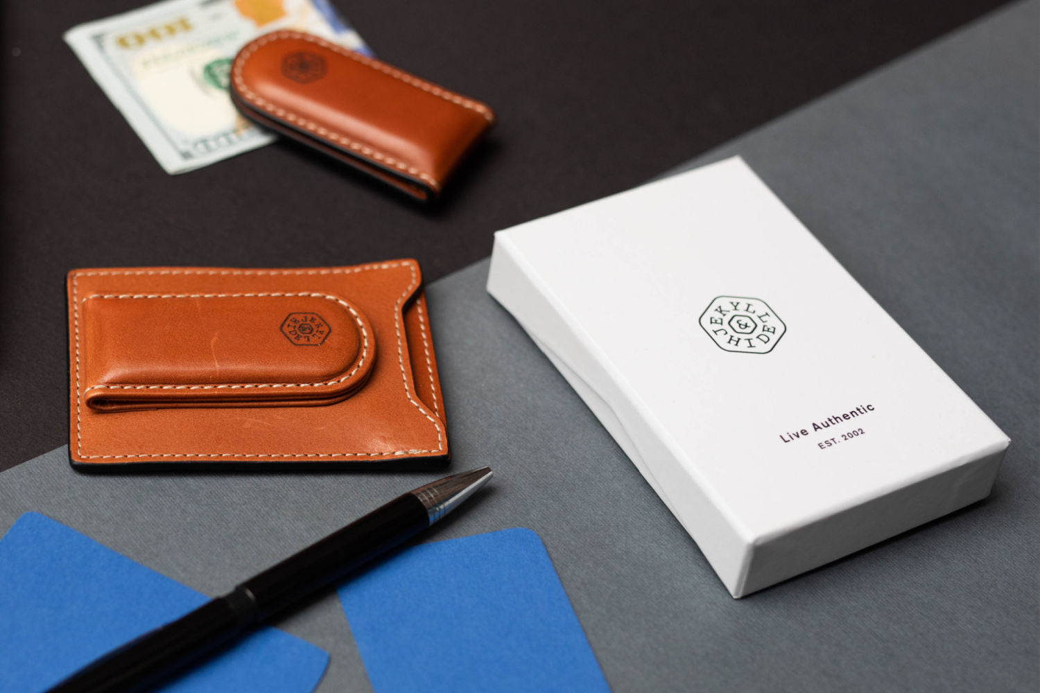 Shop Medium Bifold Card Holder | Medium Leather Billfold Wallet ...
