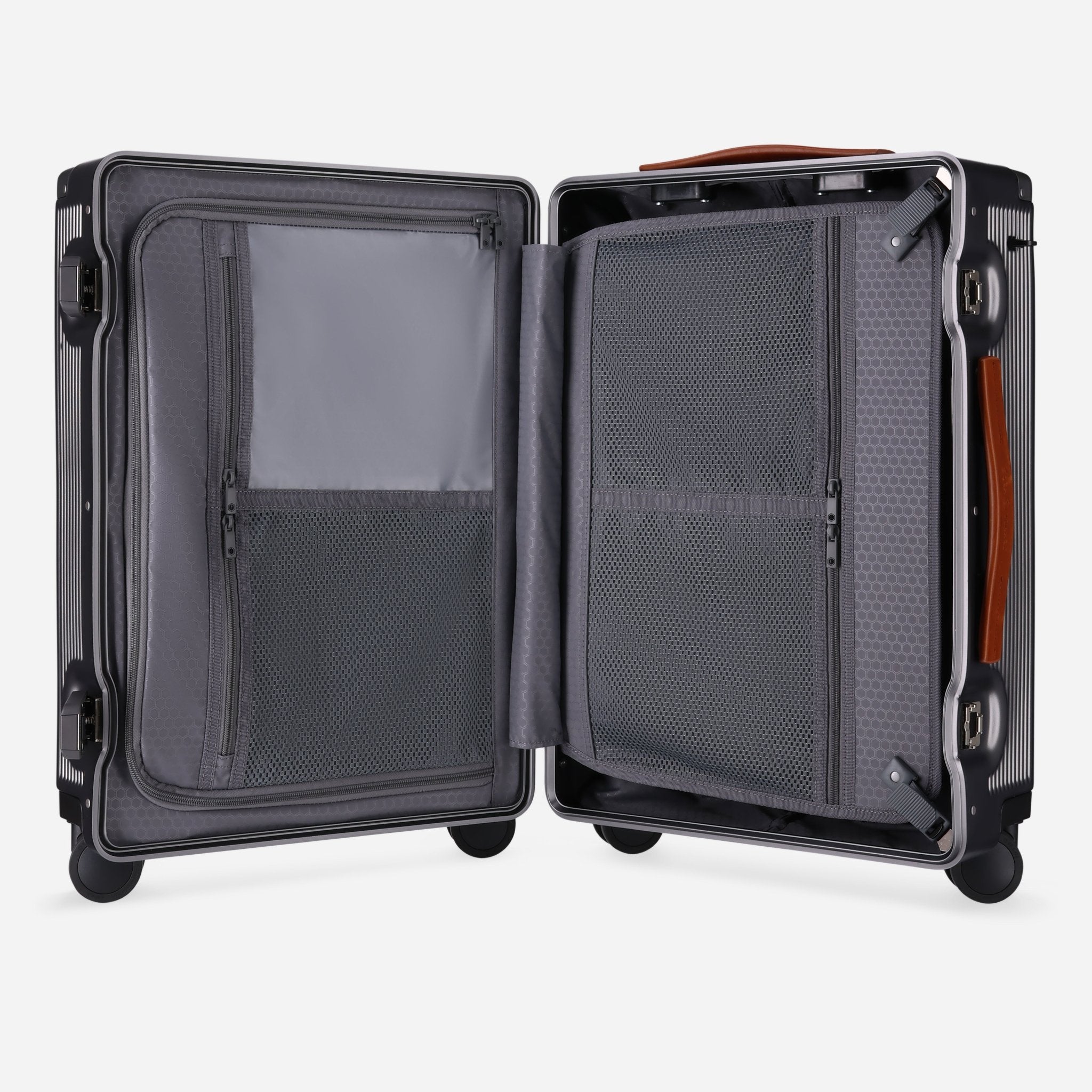 Jekyll and Hide Carry-On in colt - interior view