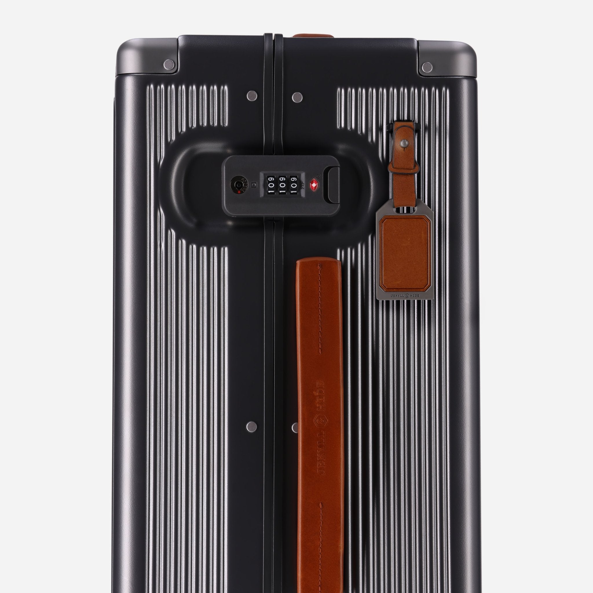 Jekyll and Hide Carry-On in colt - close-up view