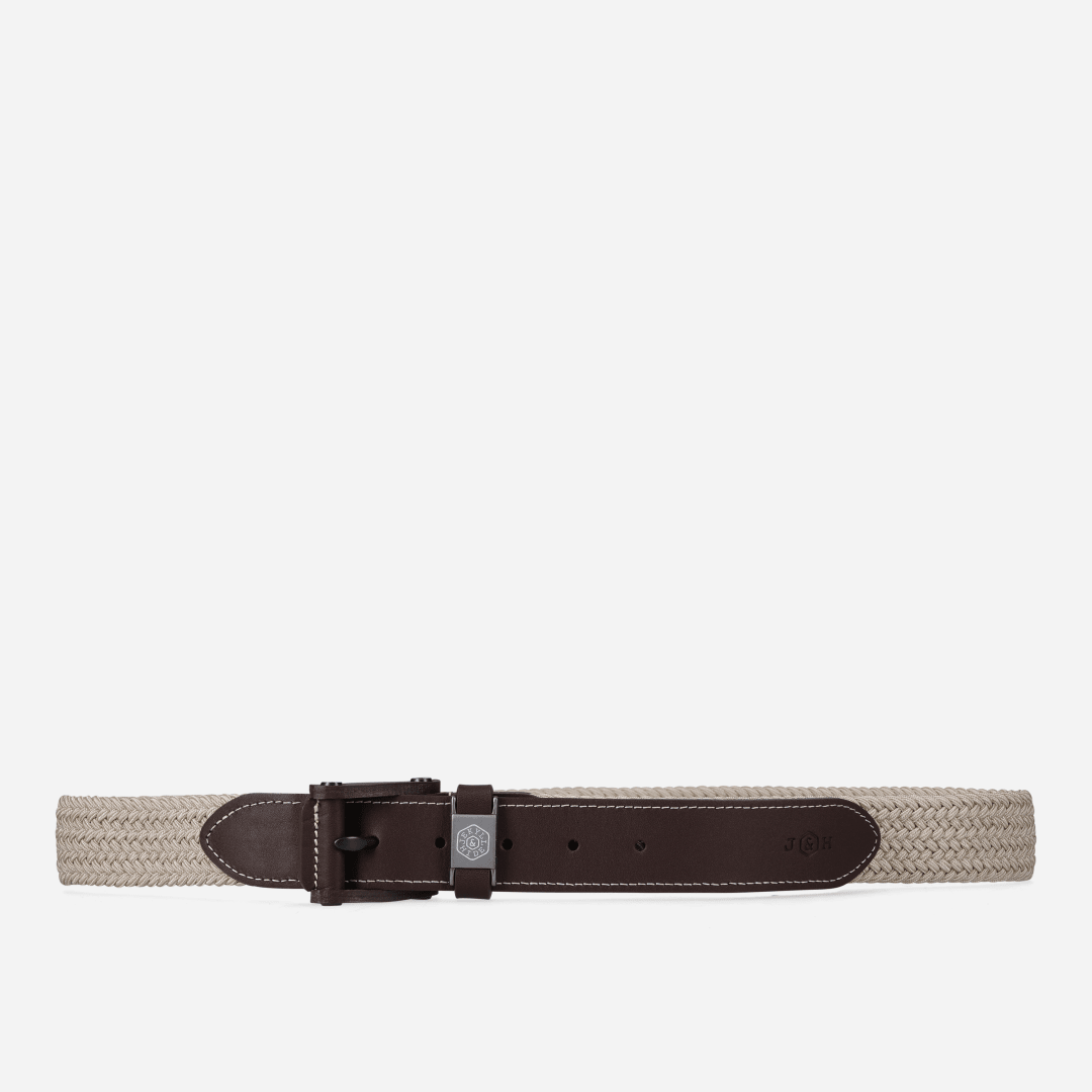 Colorado Elasticated Belt in brown - lifestyle view