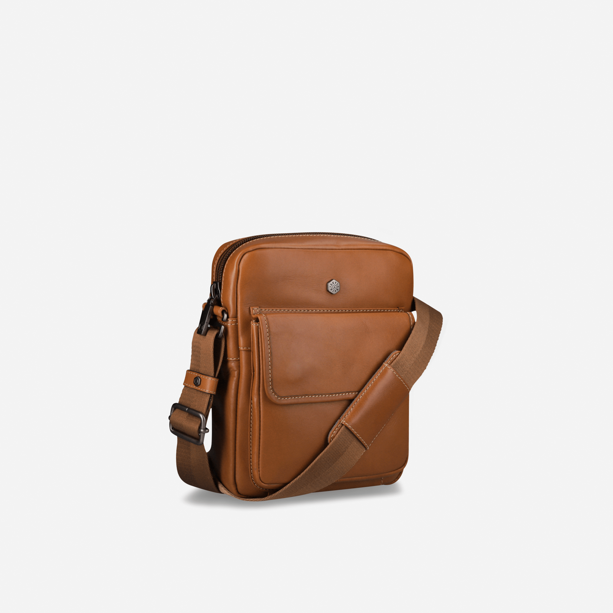 Norwegian Crossbody Organiser in colt - angled view