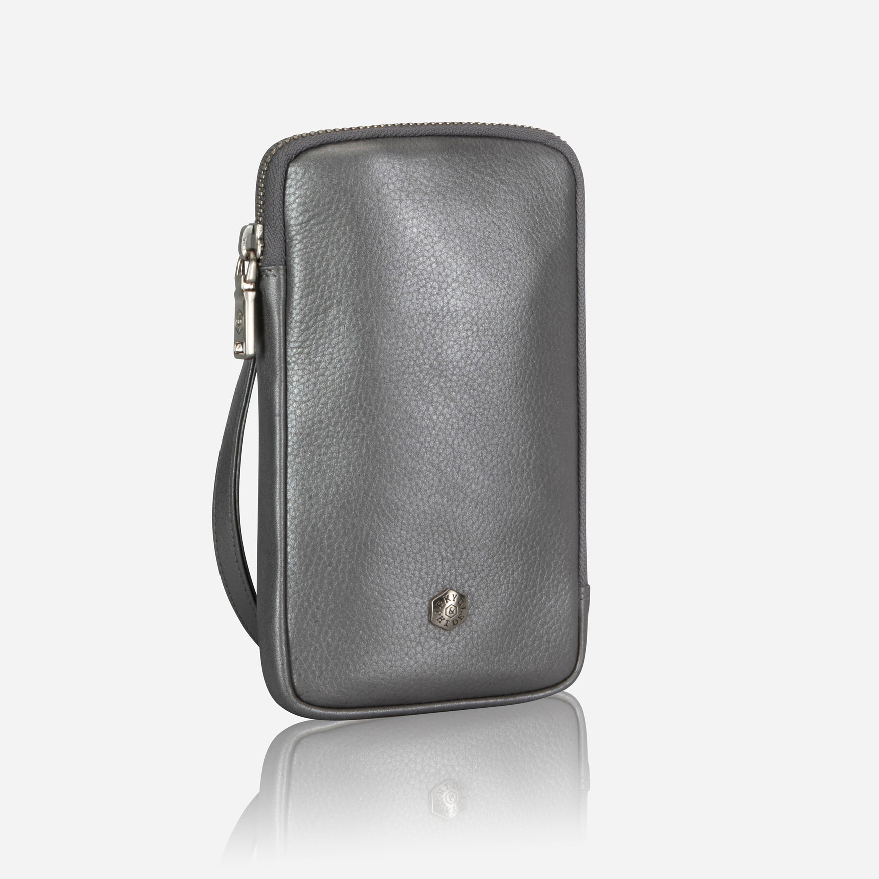 Osaka Phone Pouch in silver - view 32