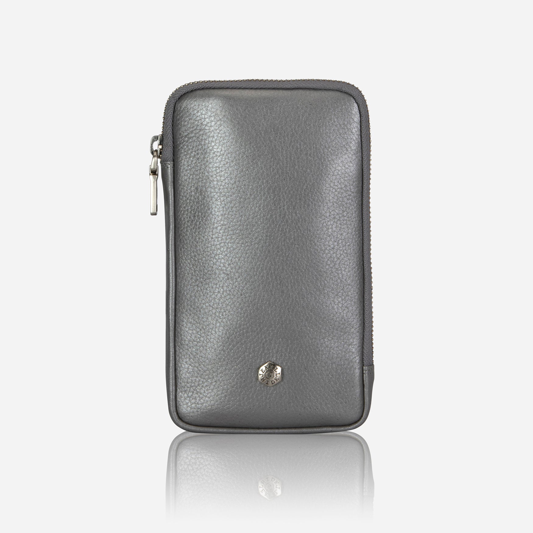 Osaka Phone Pouch in silver - view 31