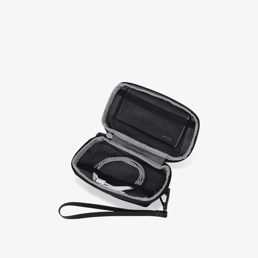 TOKYO Cable Pouch in black - back view