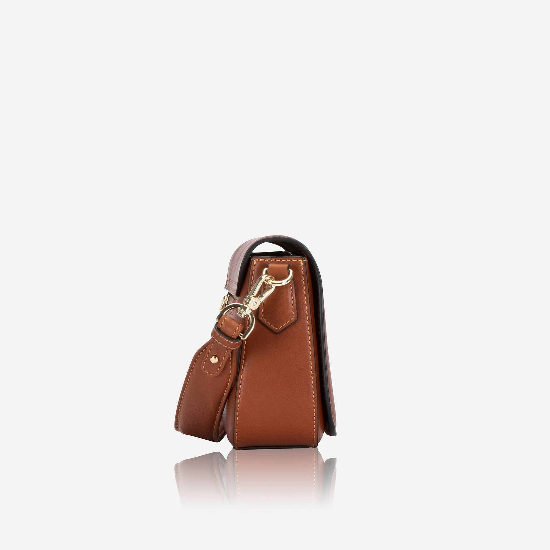 Paris Saddle Bag in tan - back view