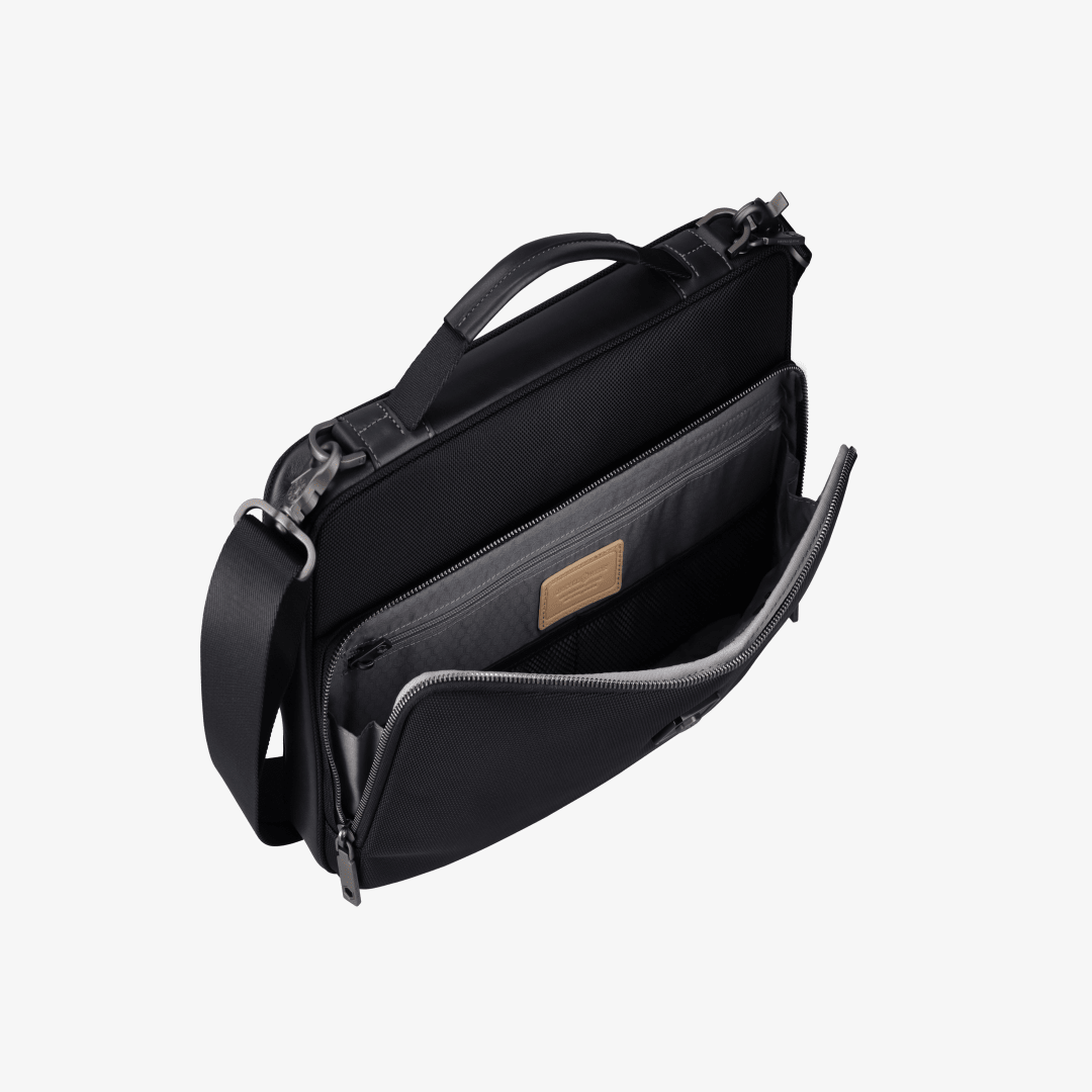 TOKYO Laptop Briefcase in black - detail view