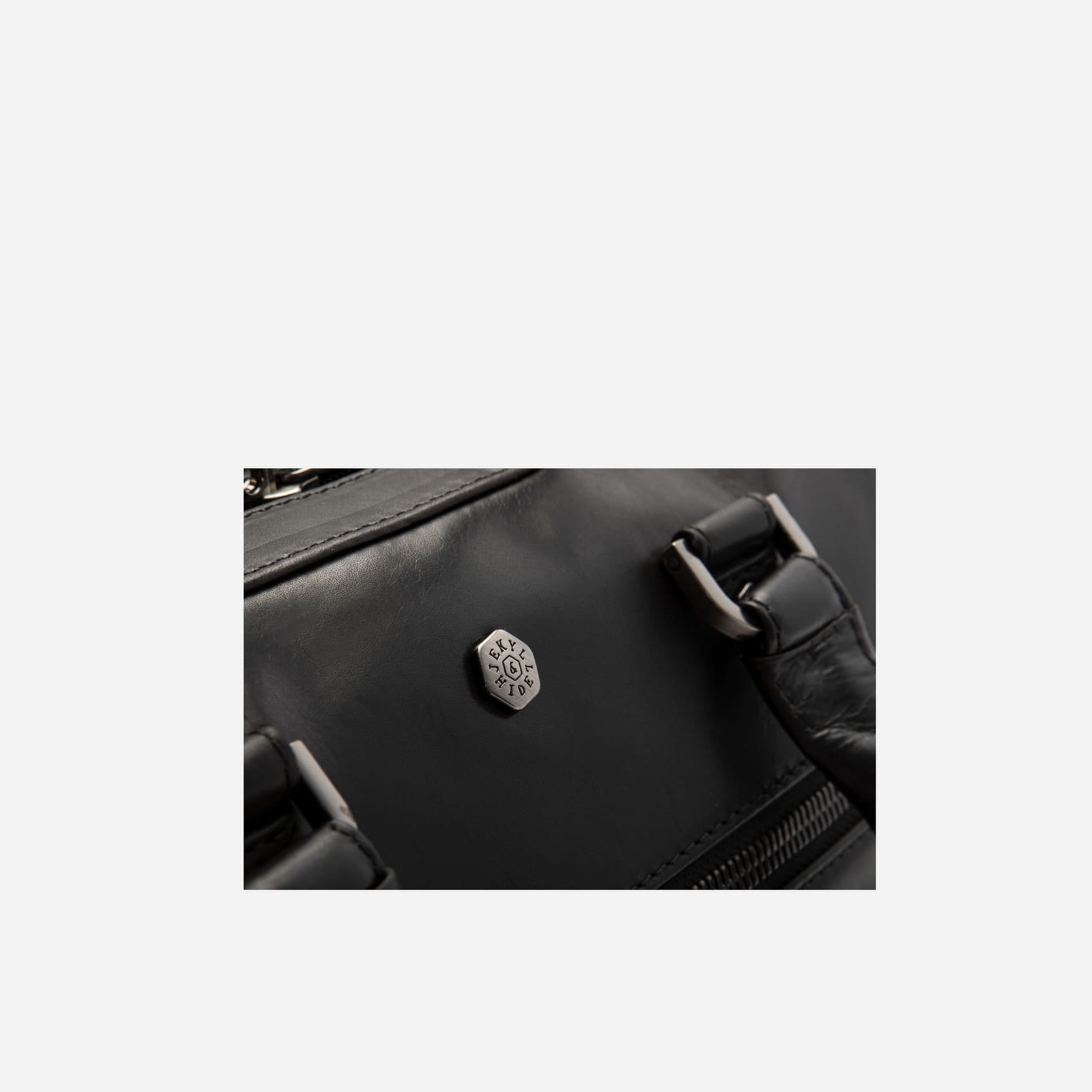 OXFORD Laptop Briefcase in black - close-up view