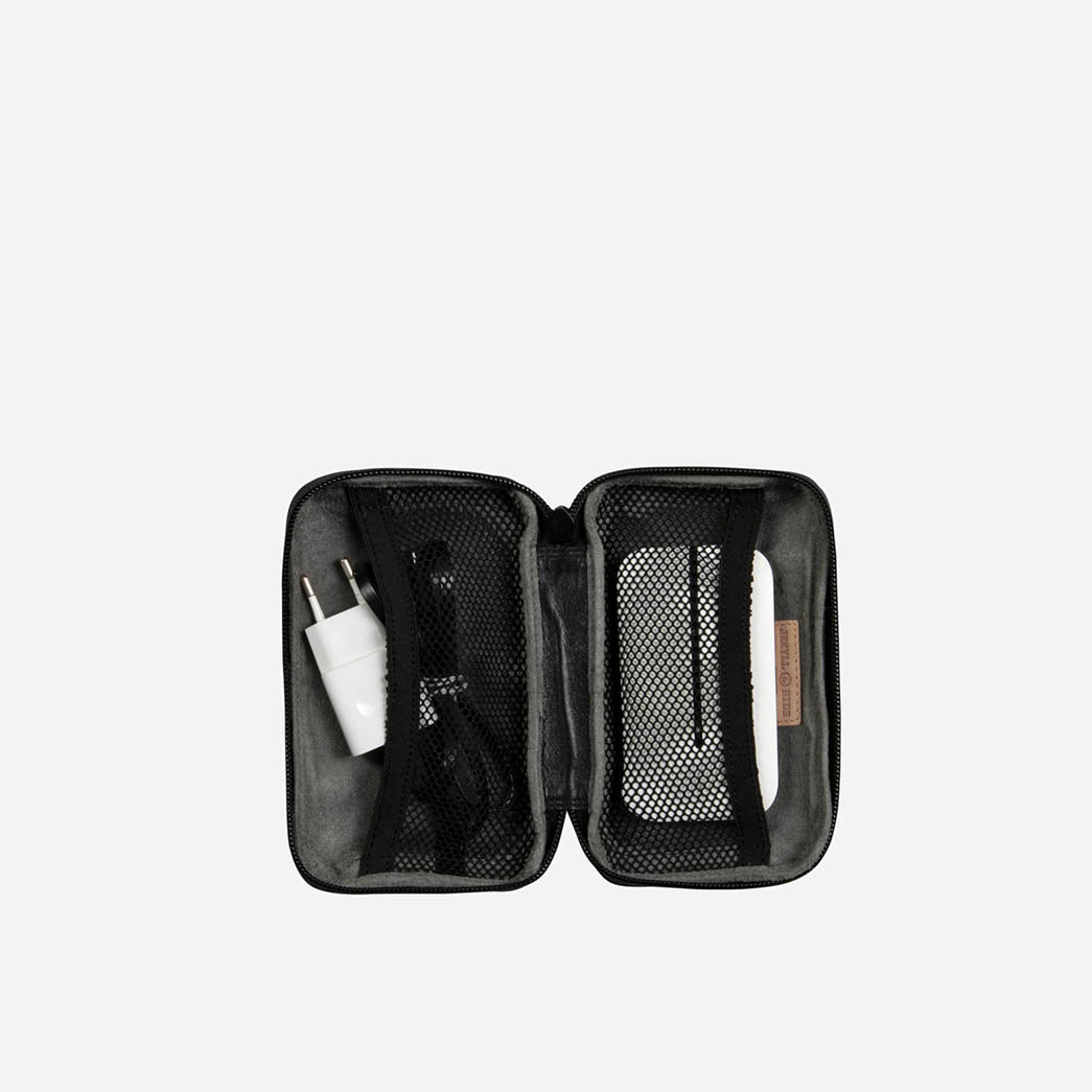 Montana Cable Pouch in black - interior view