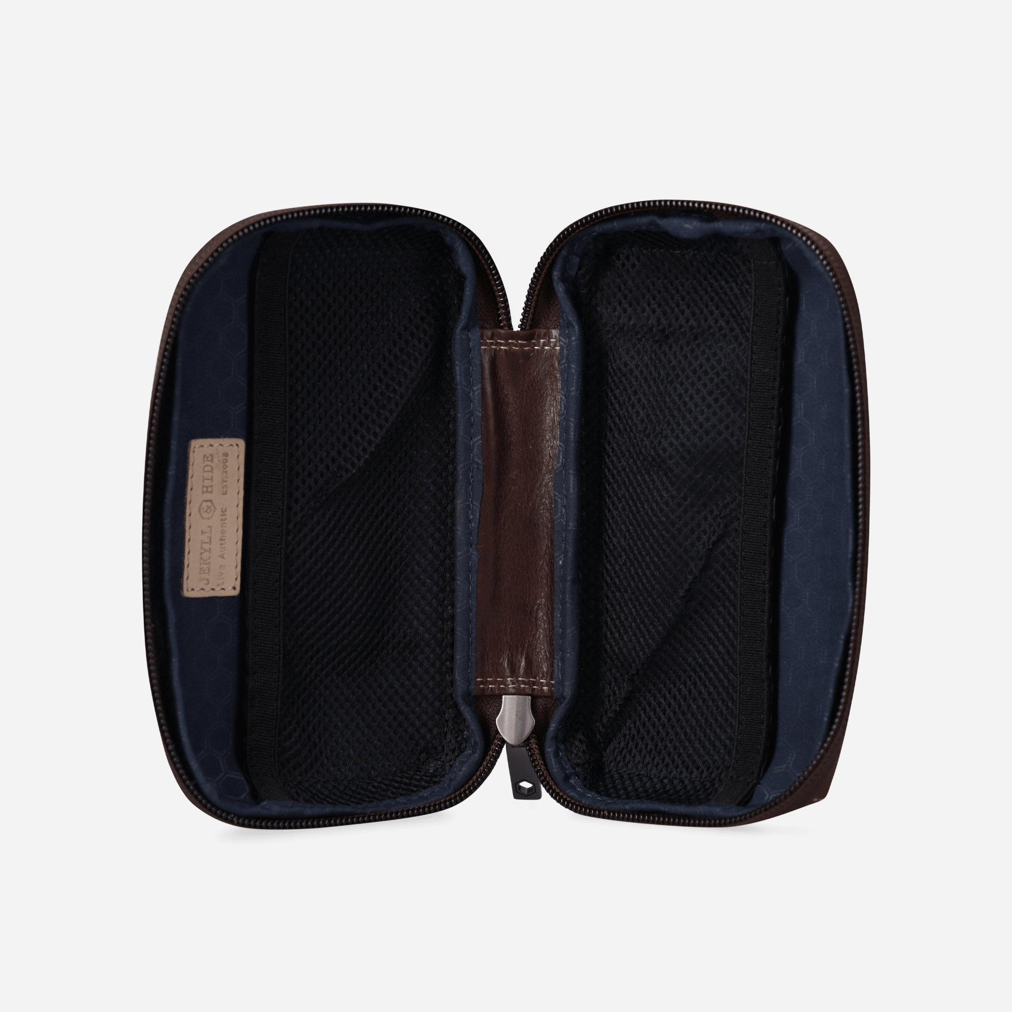 Montana Cable Pouch in mocha - view 18